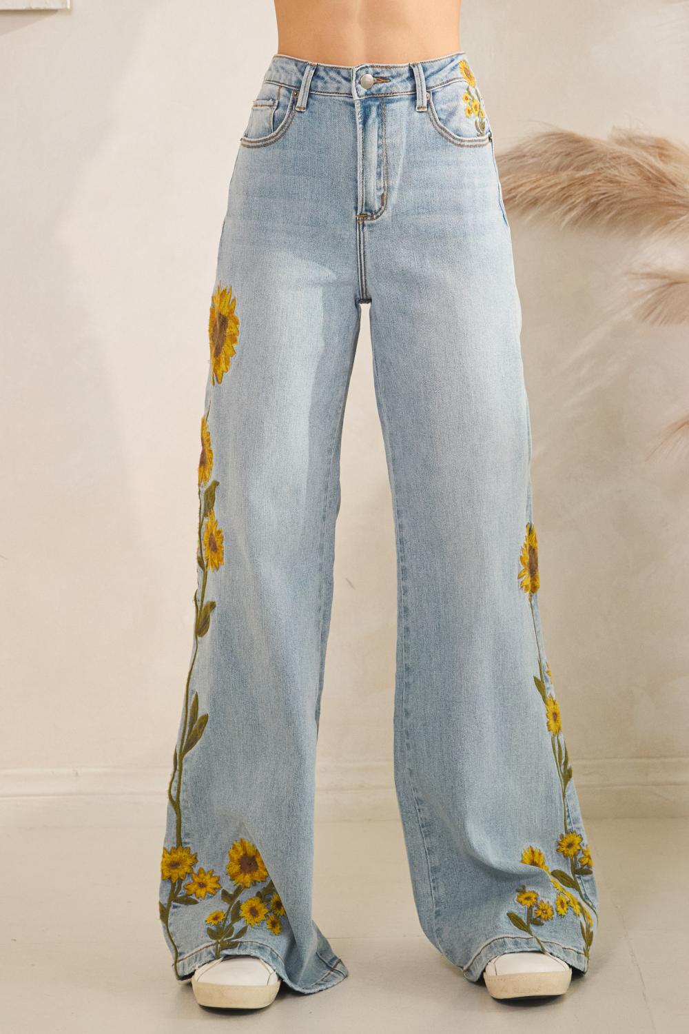 WASHED SUNFLOWER EMBROIDERY DENIM JEANS