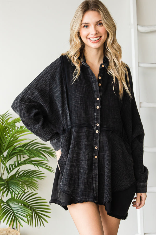 MINIERAL WASHED LAYERED HEM HOODED GAUZE SHIRT