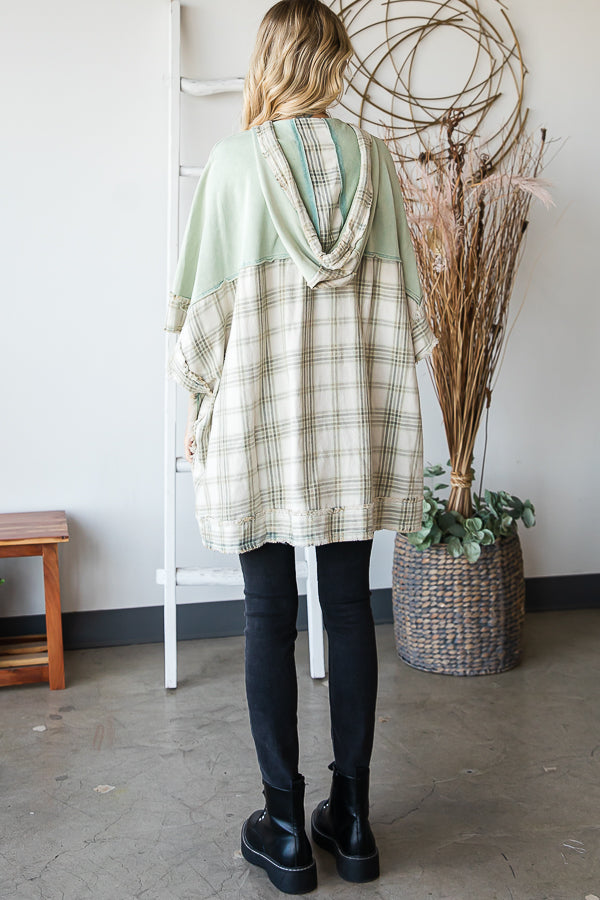 WASHED PLAID HOODED BUTTON PULLOVER PONCHO