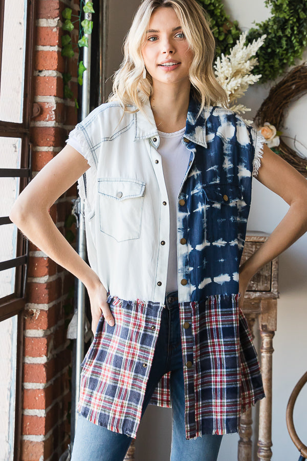 WASHED PLAID MIX FRONT POCKETS SLEEVELESS SHIRT