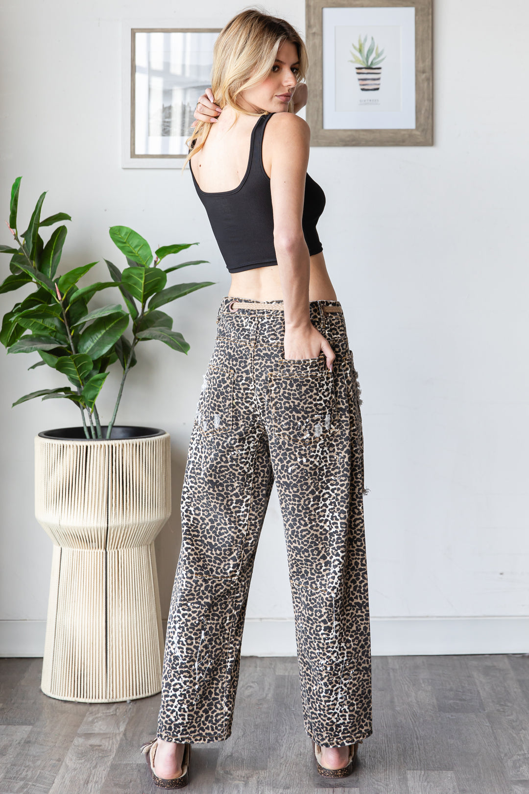 WASHED DISTRESSED CAMOUFLAGE PANTS