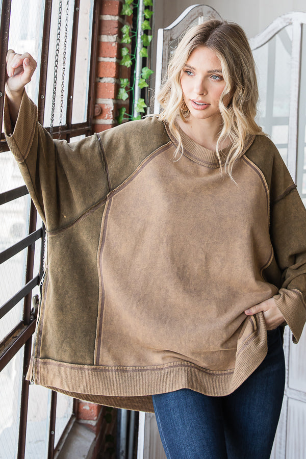 WASHED COLORBLOCK BOXY PULLOVER KNIT TOP