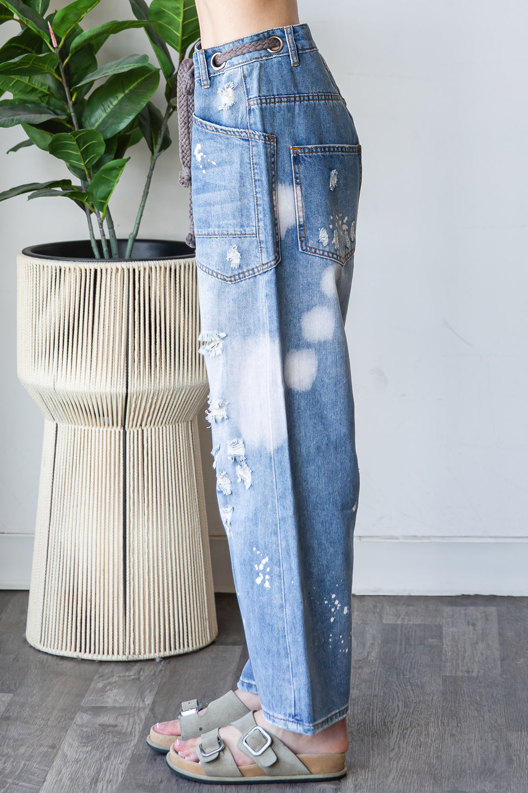 WASHED DRAWSTRING WAIST DISTRESSED DENIM JEANS