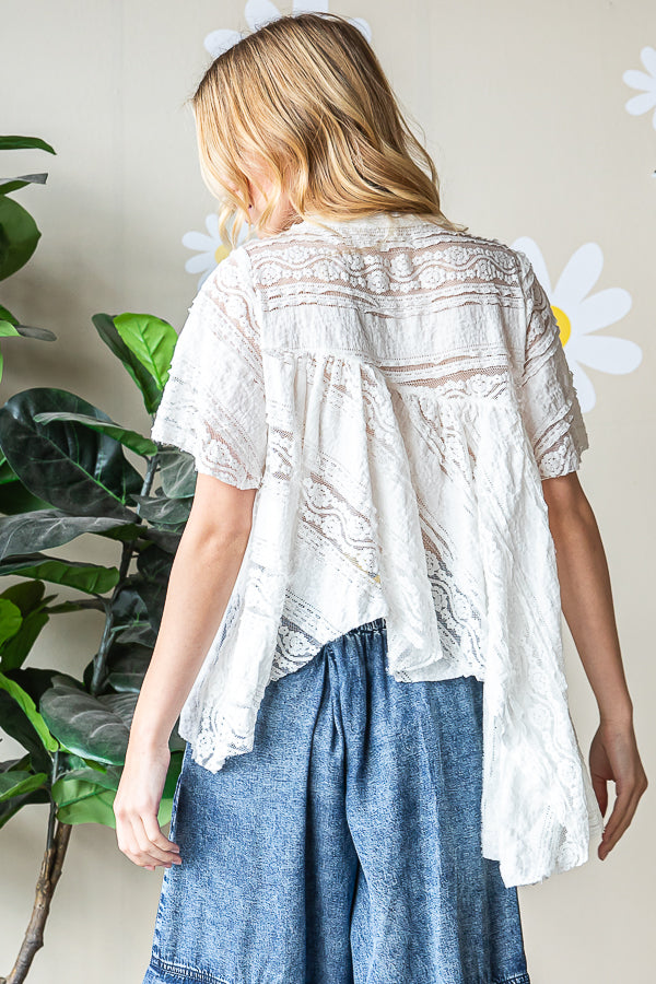 ASYMMETRICAL HEM LACED SHORT SLEEVE TOP