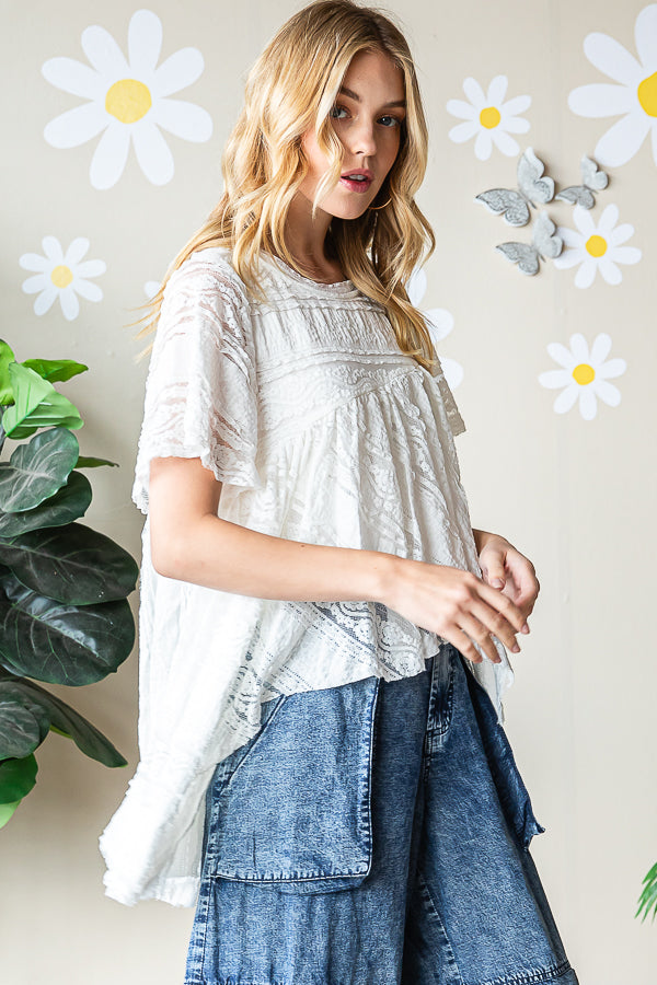 ASYMMETRICAL HEM LACED SHORT SLEEVE TOP