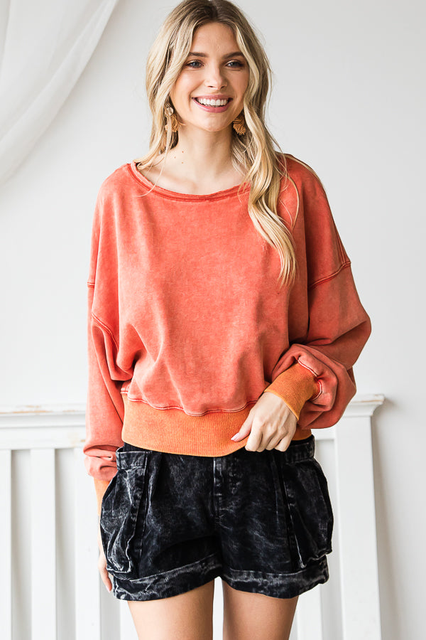 MINERAL WASHED LONG SLEEVE CROPPED PULLOVER TOP