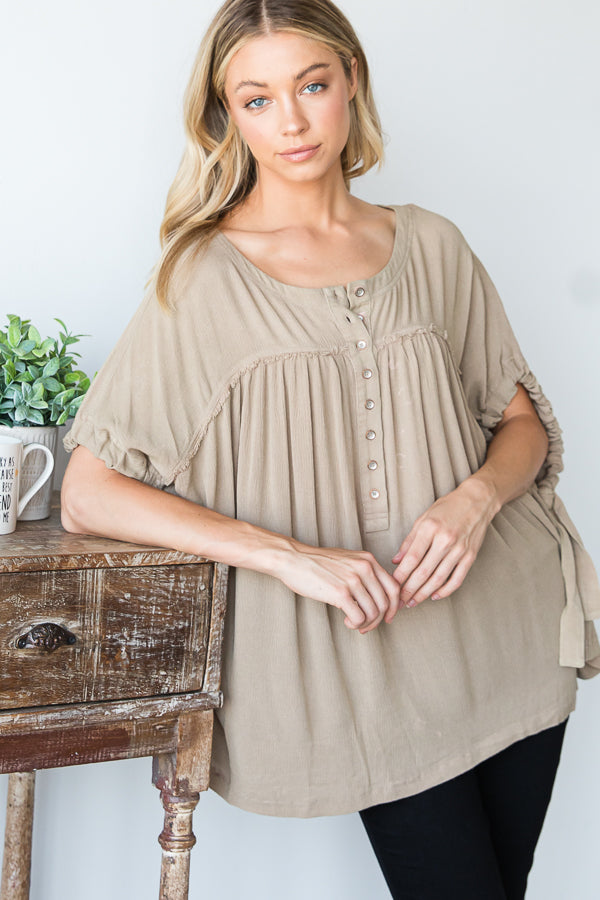 BUTTON FRONT SHIRRING DETAIL BATWING OVERSIZED TOP