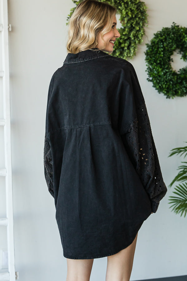 MINERAL WASHED EYELET CONTRAST BUTTON DOWN SHIRT