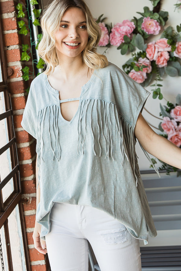 WASHED KEYHOLE NECK FRINGE DETAIL SHORT SLEEVE TOP