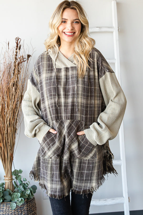 WASHED PLAID HOODED RAW HEM LONG SLEEVE PULLOVER