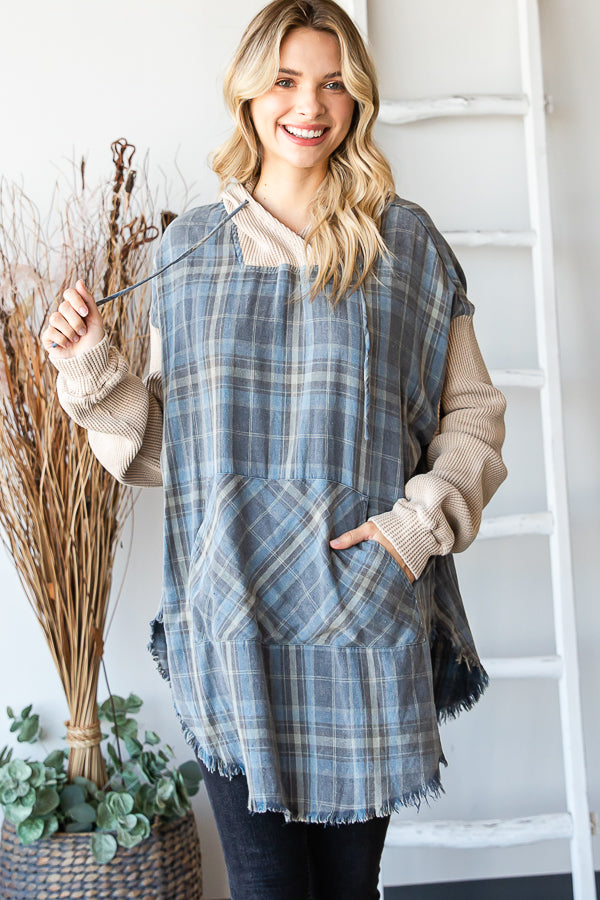 WASHED PLAID HOODED RAW HEM LONG SLEEVE PULLOVER