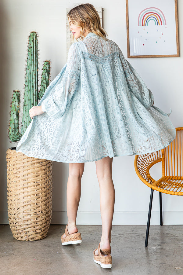 LACE BUTTON FRONT FLARE HEM SHIRT