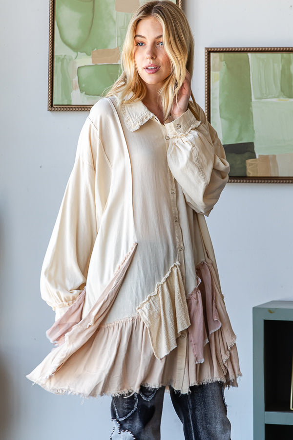 PIECED RUFFLE DETAIL HEM BUTTON DOWN SHIRT