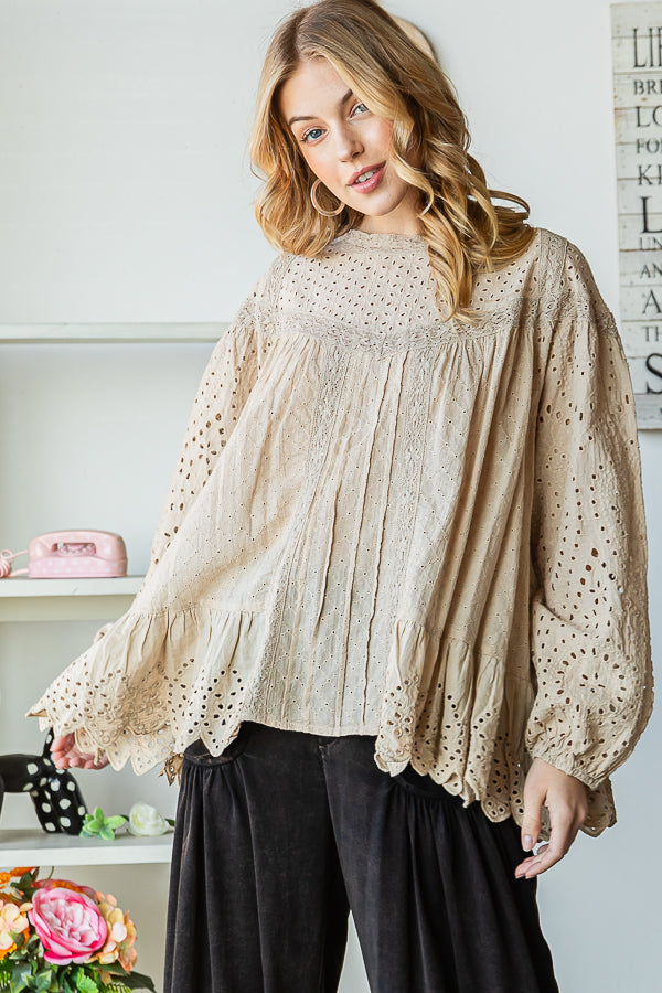 WASHED RUFFLE HEM BABYDOLL EYELET TOP