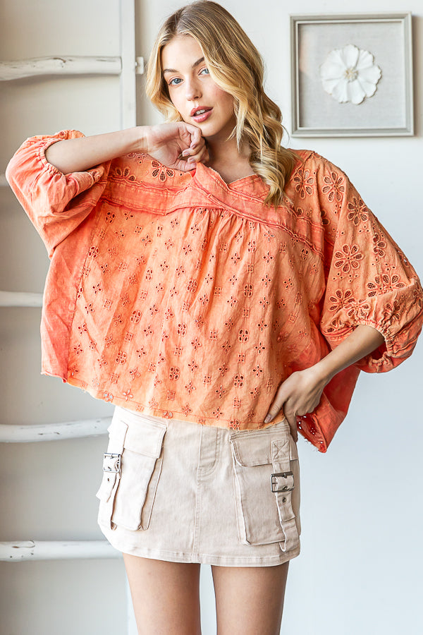 WASHED V NECK DOLMAN SHORT SLEEVE EYELET TOP