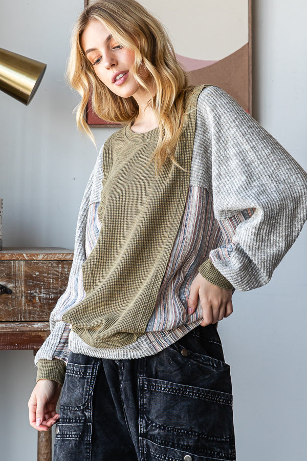 WASHED COLORBLOCK MIXED MEDIA PULLOVER KNIT TOP
