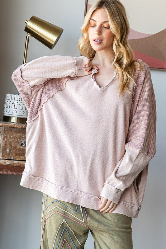 COLORBLOCK NOTCHED V NECK LONG SLEEVE PULLOVER TOP