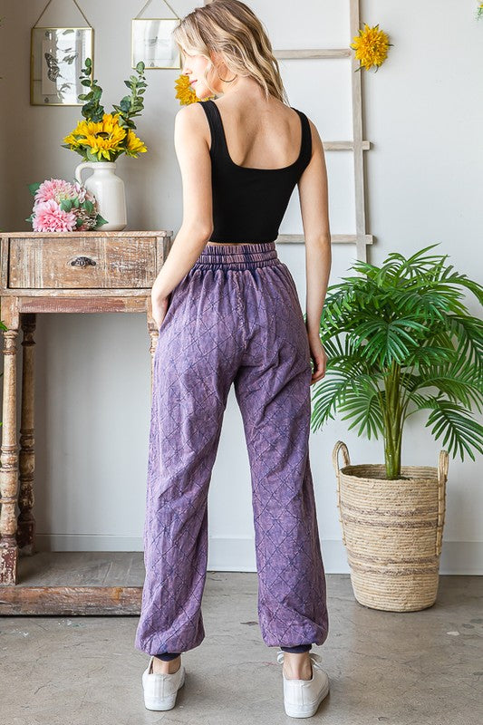 WASHED QUILT STITCHED DRAWSTRING WAIST JOGGER