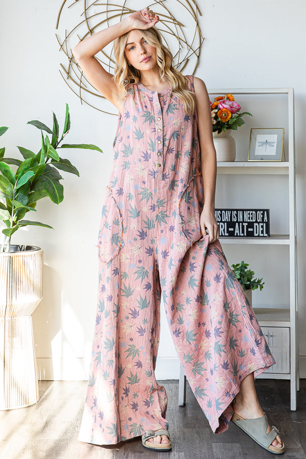 WASHED SLEEVELESS PRINTED REVERSIBLE JUMPSUIT