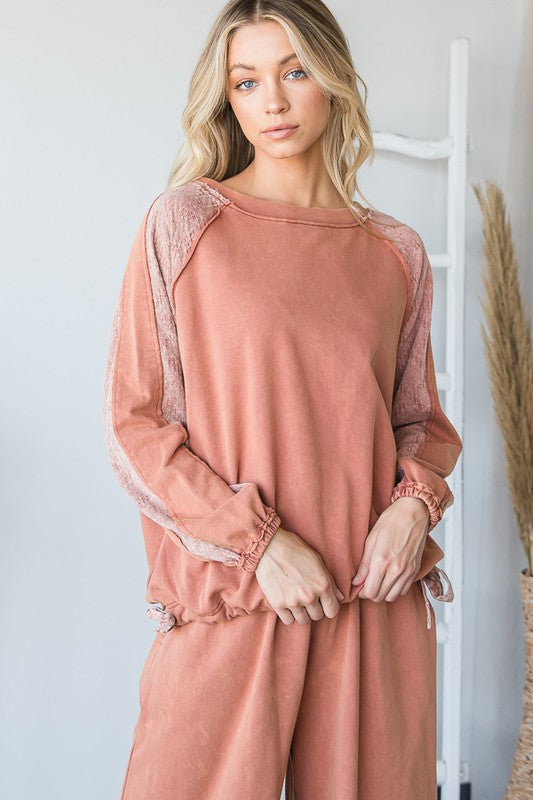 WASHED CONTRAST DETAIL SLEEVE PULLOVER TOP