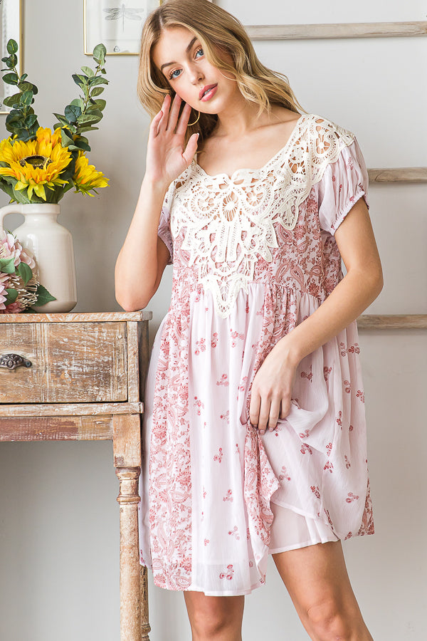 PRINTED CROCHET YOKE CONTRAST MINI DRESS