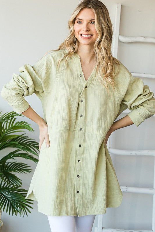 WASHED V NECK BUTTON DOWN FRONT GAUZE SHIRT