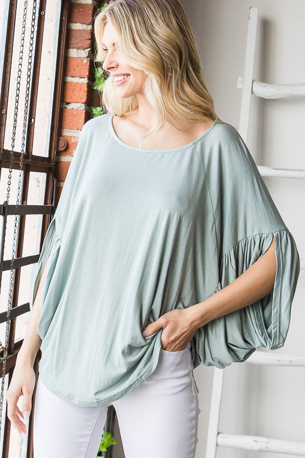 ROUND NECK PLEATED DETAIL SLEEVE OVERSIZED TEE