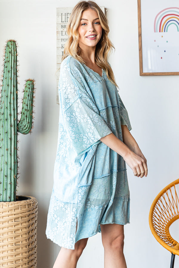 LACE MIX MEDIA SHORT SLEEVE FRAYED HEM BOXY TOP