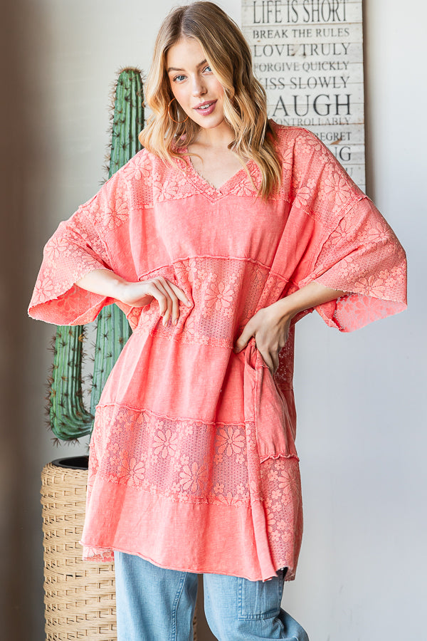 LACE MIX MEDIA SHORT SLEEVE FRAYED HEM BOXY TOP