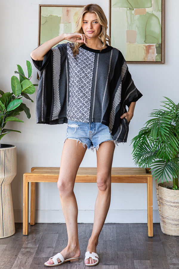 WASHED PRINTED DETAILED VERTICAL PRINTED KNIT TOP