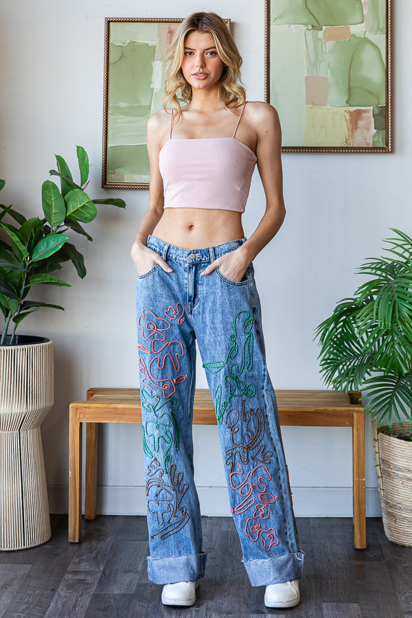 FLOWER EMBROIDERED MID RISE DENIM JEAN
