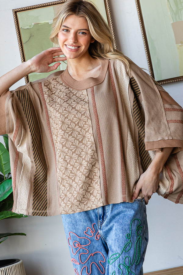 WASHED PRINTED DETAILED VERTICAL PRINTED KNIT TOP