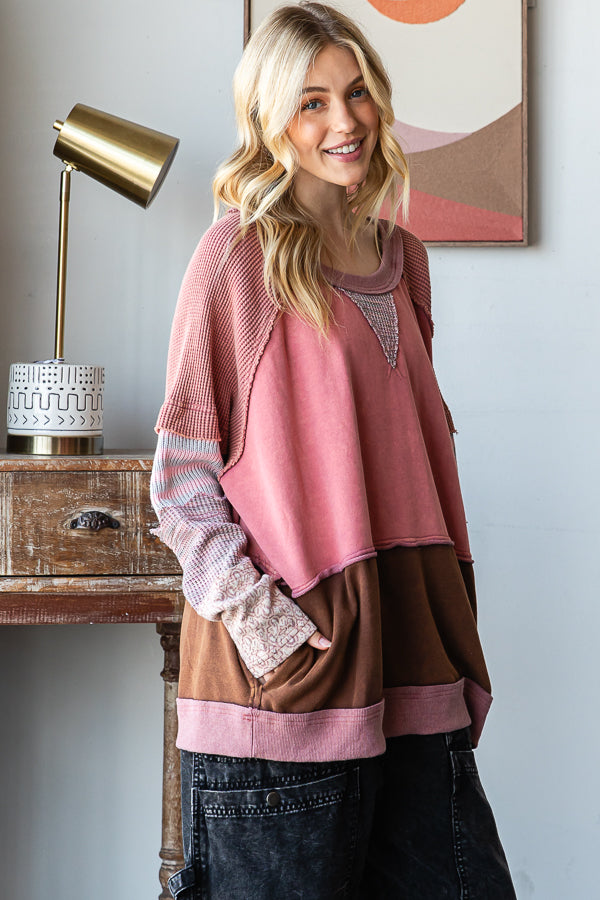 WASHED COLORBLOCK DETAIL MIX MEDIA PULLOVER TOP