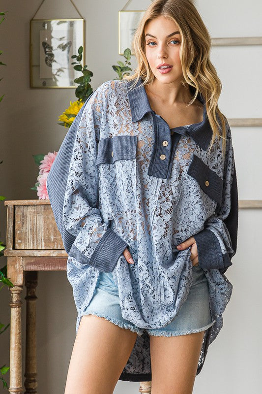 WASHED COLLAR BUTTON NECK MIX MEDIA LACE TOP