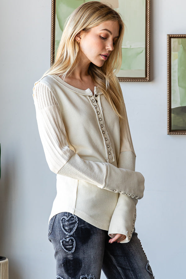 WASHED TEXTURED CONTRAST SNAP BUTTON CUFFS TOP