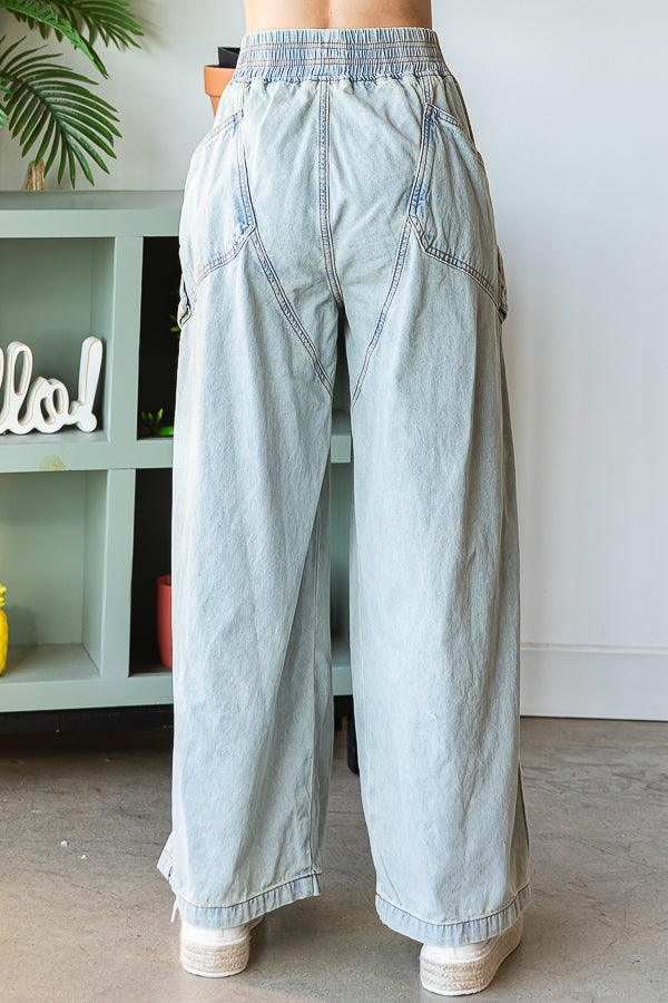 LIGHT WASHED ELASTIC WASIT DENIM CARGO PANTS
