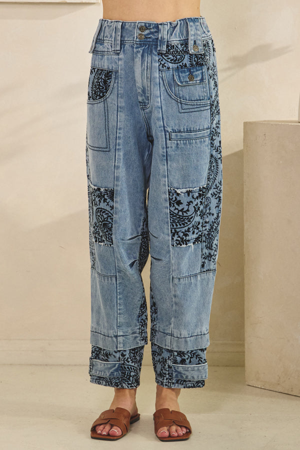 WASHED FLOCKING CONTRAST DETAIL DENIM JEANS
