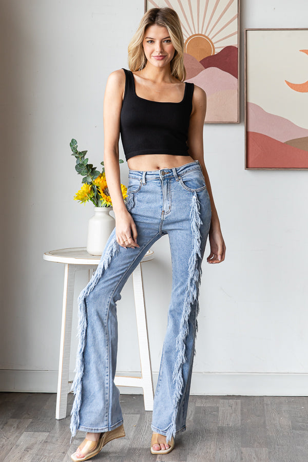 MEDIUM LIGHT WASH FRAYED STRETCH FLARE DENIM JEANS