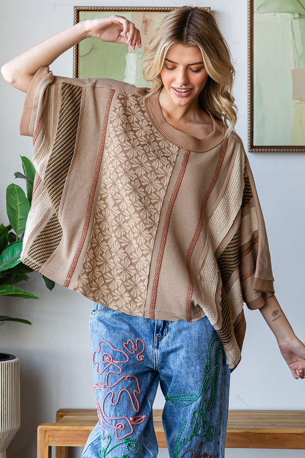 WASHED PRINTED DETAILED VERTICAL PRINTED KNIT TOP