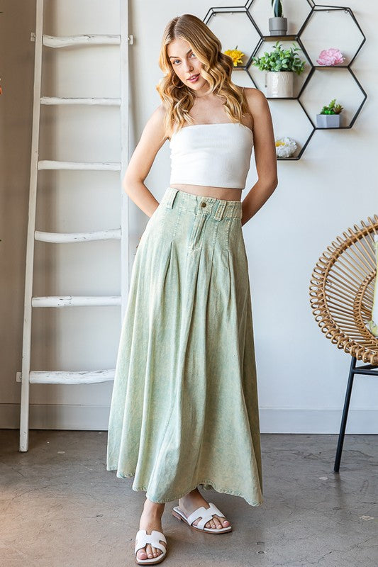 WASHED PLEATED DETAIL FLARE HEM MAXI SKIRT