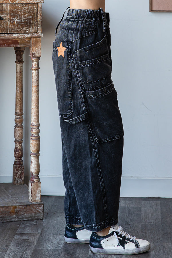 MINERAL WASHED WIDE LEG CARGO DENIM JEANS