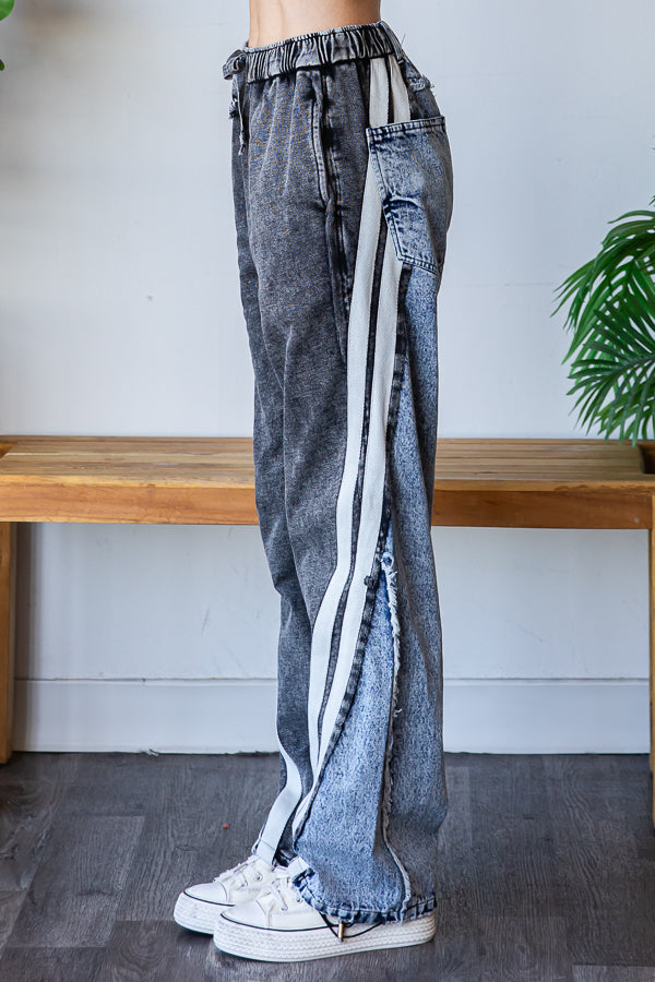 TWO TONE WASHED CONTRAST OVERSIZED DENIM JEANS