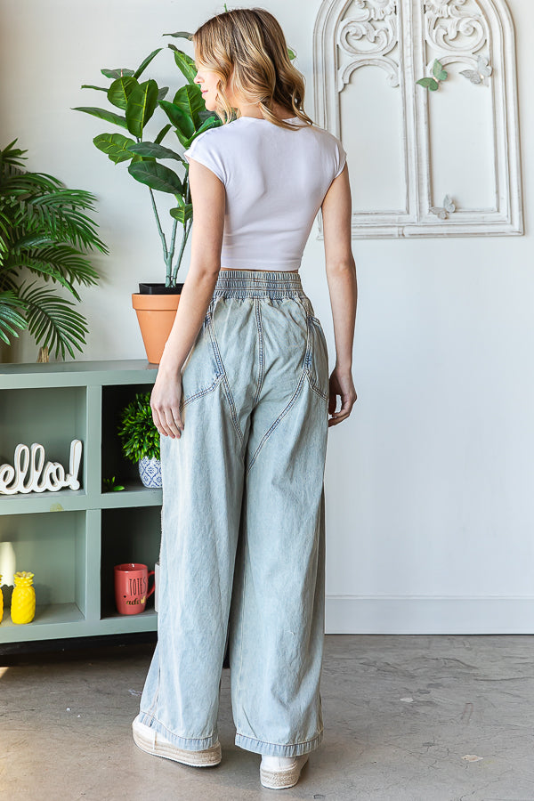 LIGHT WASHED ELASTIC WASIT DENIM CARGO PANTS