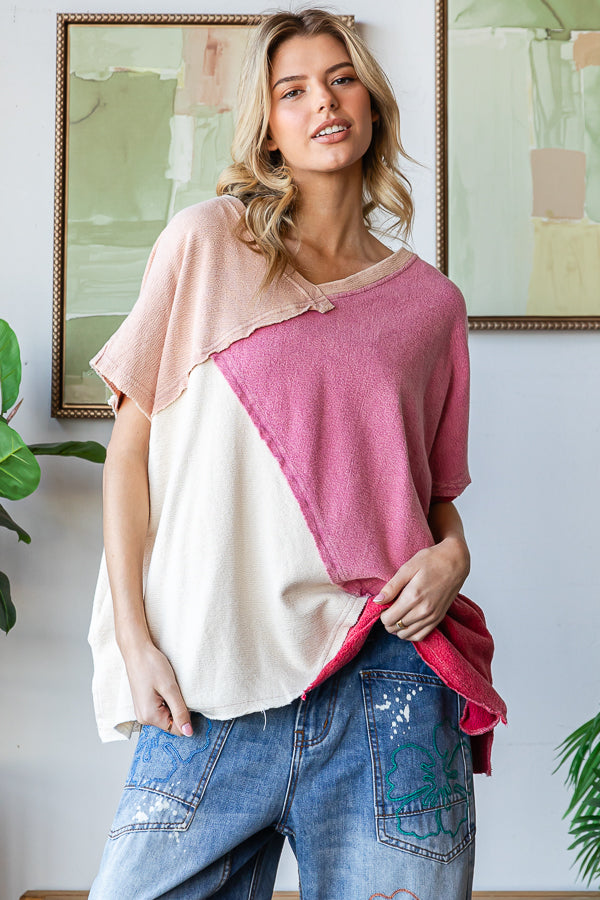 WASHED COLORBLOCK WIDE V NECK SHORT SLEEVE TOP