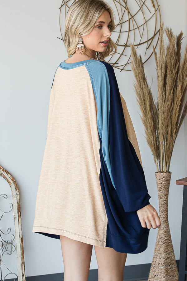 COLORBLOCK ROUND NECK LONG SLEEVE OVERSIZED TOP