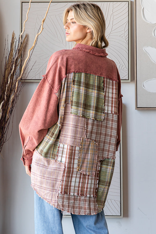 WASHED PLAID PACTHWORK BACK DETAIL SHIRT