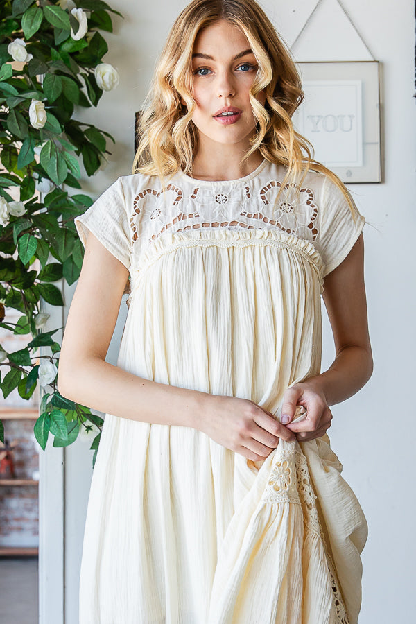 CROCHET YOKE RUFFLE FLARE HEM GAUZE MAXI DRESS