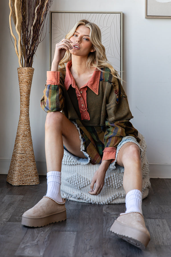 MIX MEDIA COLLARED NECK FRAY HEM LONG SLEEVE SHIRT