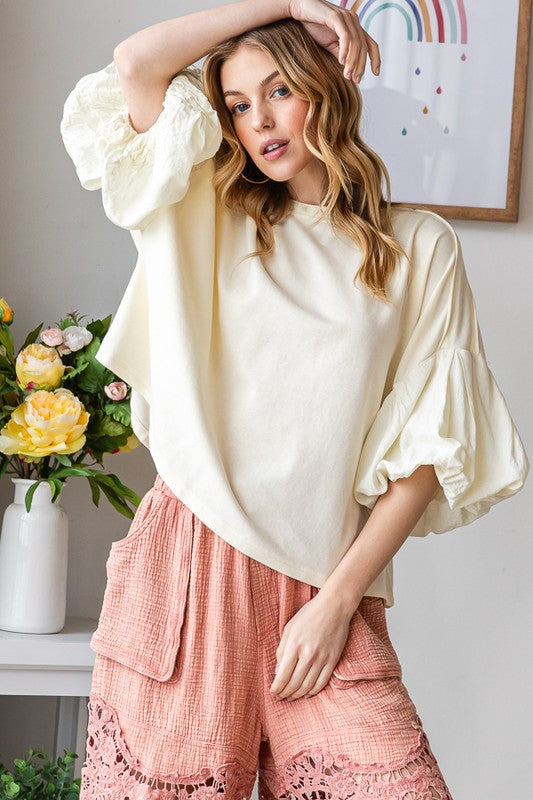 WASHED BUBBLE SHORT SLEEVE KNIT TOP