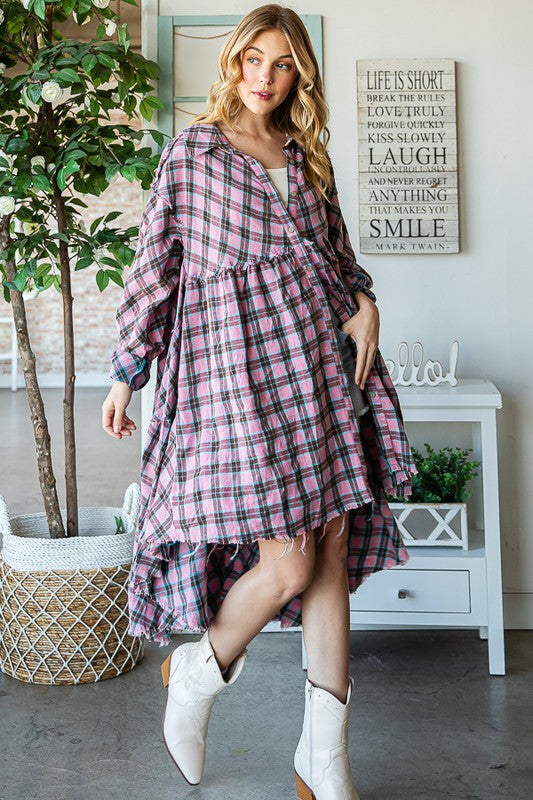 WASHED TIERED RUFFLE BACK DETAIL PLAID TUNIC SHIRT